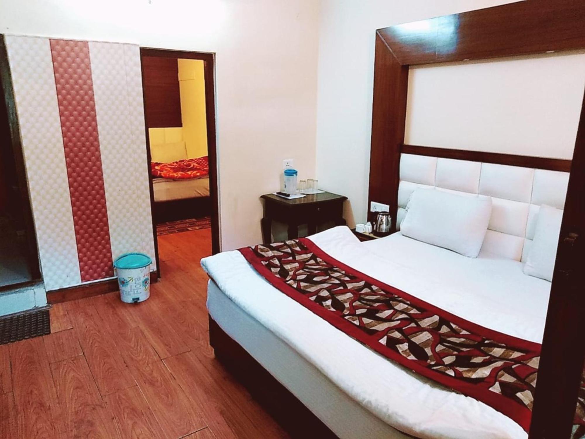 Goroomgo Moon Nainital Near Naini Lake - Parking & Lift Facilities -Hygiene And Spacious Room - Best Seller Exterior foto