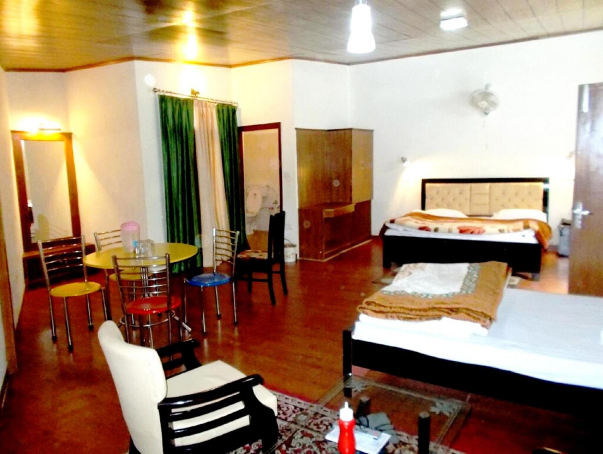 Goroomgo Moon Nainital Near Naini Lake - Parking & Lift Facilities -Hygiene And Spacious Room - Best Seller Exterior foto